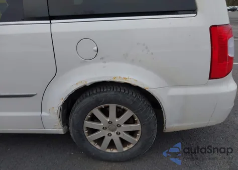 2013 Chrysler Town & Country Touring from USA, damaged, VIN 2C4RC1BG1DR721812